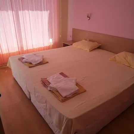 Aqua Blue Sea View Penthouse Солнечный берег